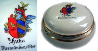 Deckeldose der Bavaria mit Wappen v. Huhn. 