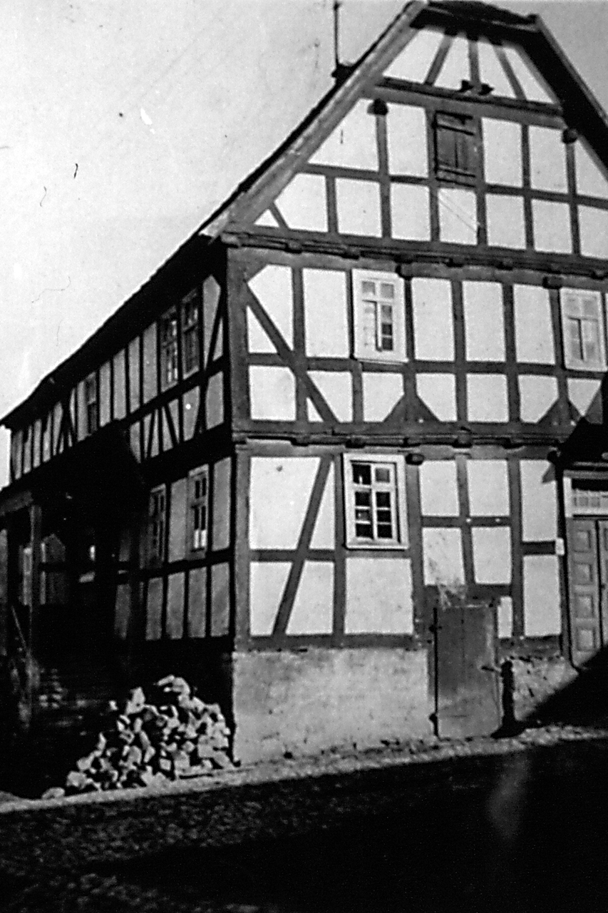 "Gloren" Haus, Hauptstraße 16, Ende 1940er. (© Stadt Frankenberg Eder)